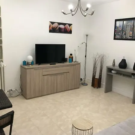 Appartement Studio Emplacement N1 *